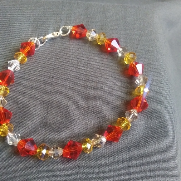 Swarovski Handmade Red Crystal Bracelet - Picture 3 of 6